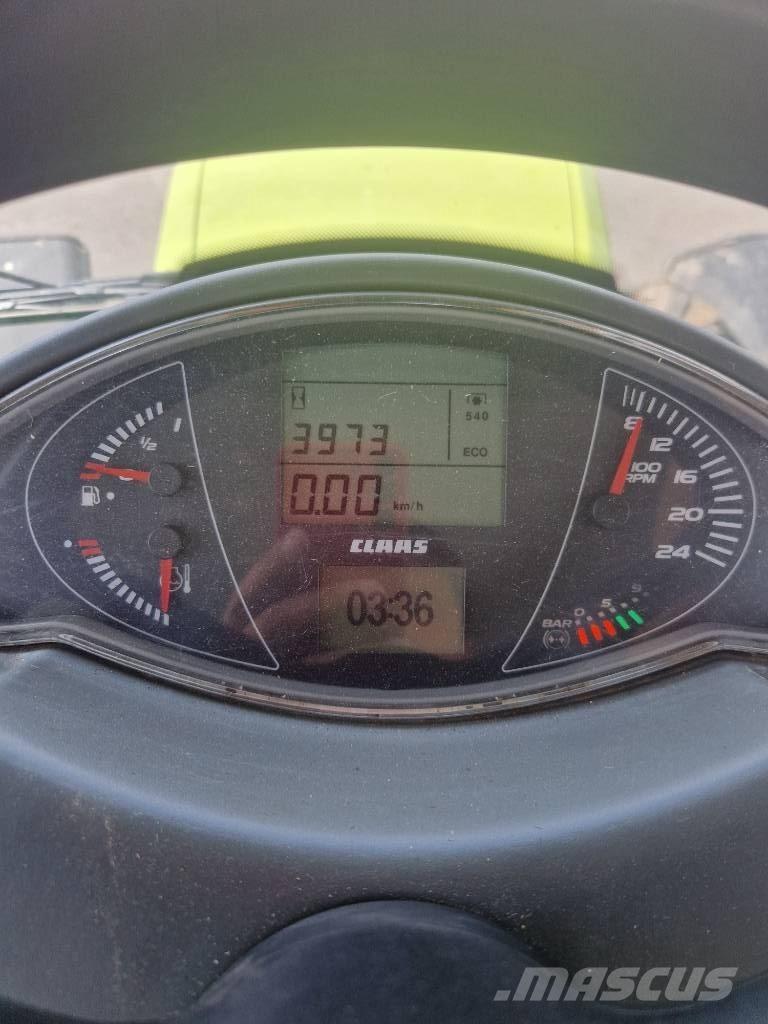 CLAAS Arion 640 CIS Трактори
