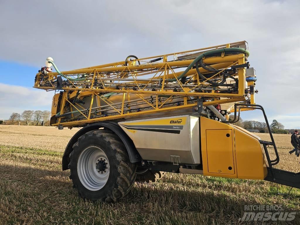 Chafer Sentry Причіпні обприскувачі