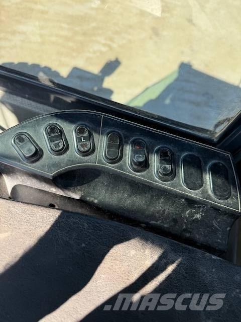 Komatsu WA 470-7 Фронтальні навантажувачі