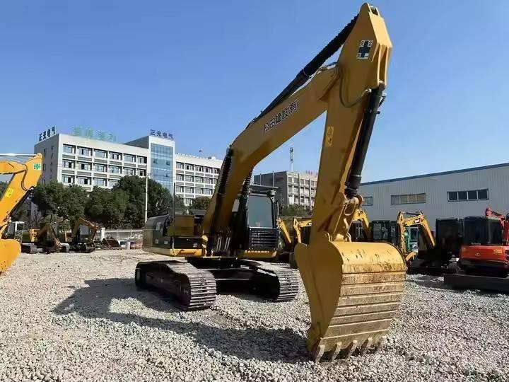 CAT CAT324D2 Гусеничні екскаватори