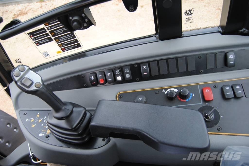JCB 409 Фронтальні навантажувачі