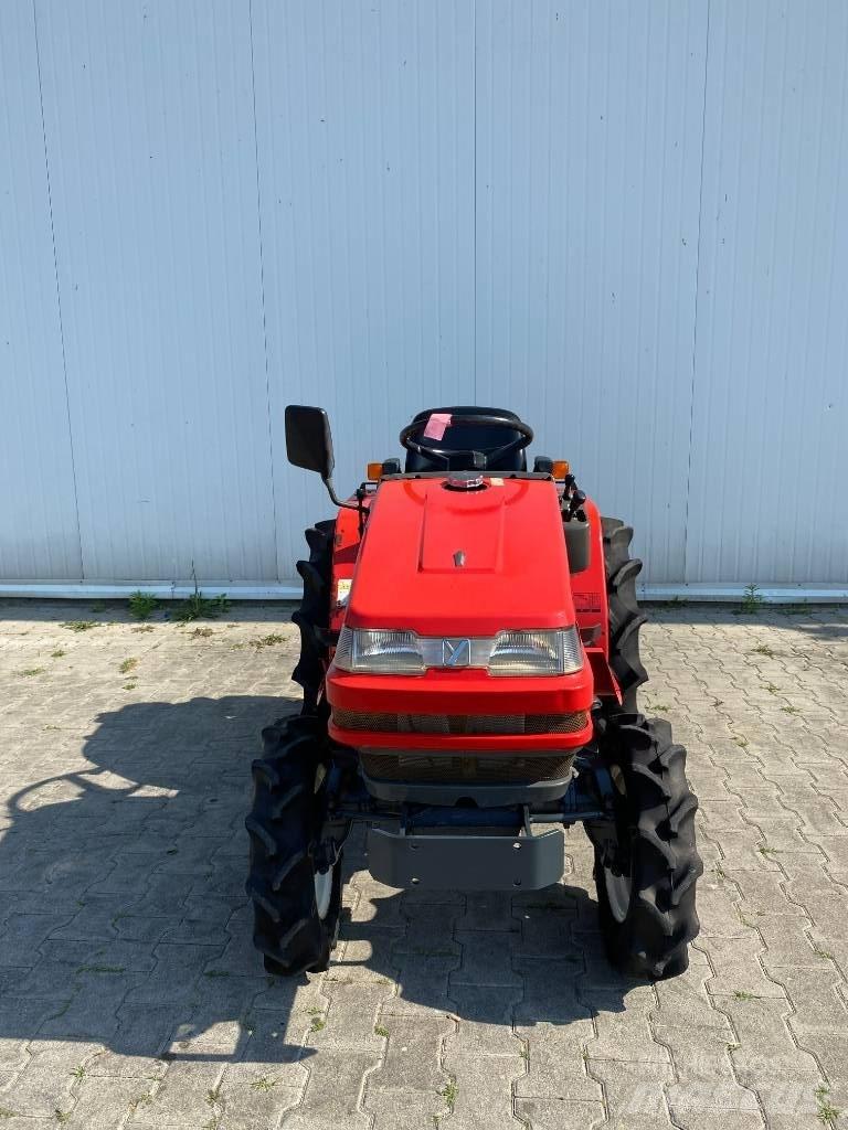 Yanmar Ke4 Трактори