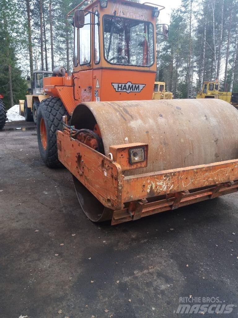 Hamm 2411 SD Грунтові котки