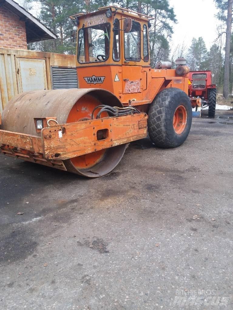 Hamm 2411 SD Грунтові котки