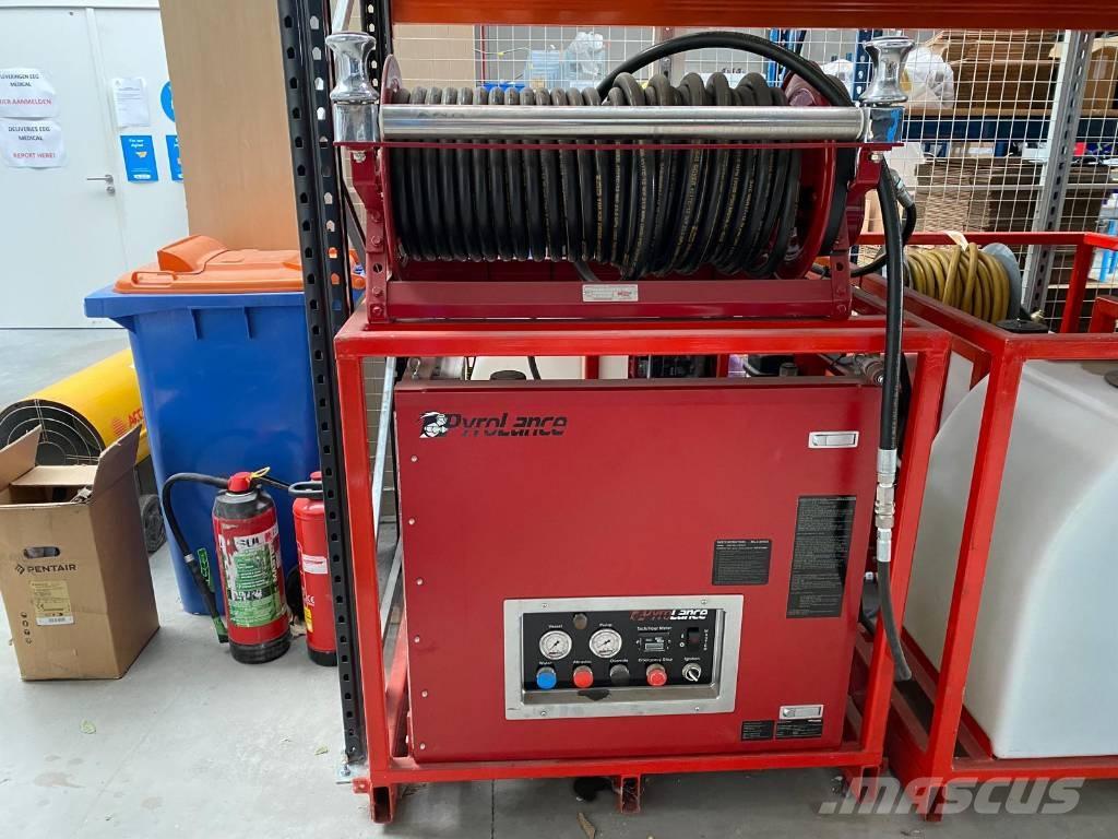  Pyrolance  UHP Пожежні машини та устаткування