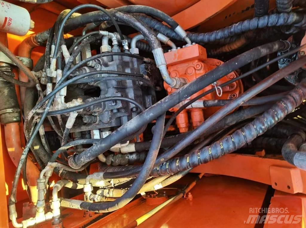 Doosan 150 W-7 Колісні екскаватори