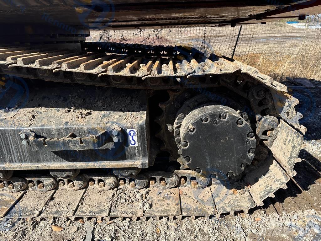 Hitachi ZX 200-3 Гусеничні екскаватори