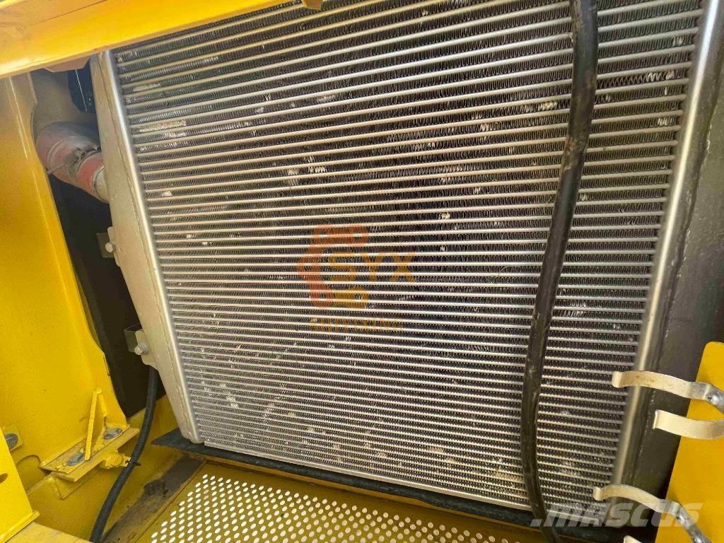 Komatsu PC 450 LC-8 Гусеничні екскаватори