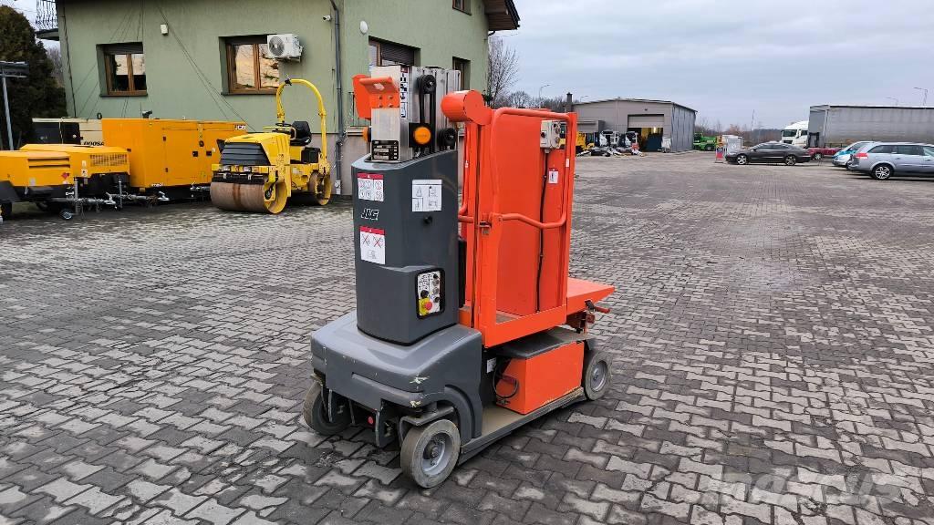JLG Toucan Duo Вертикальні щоглові підйомники