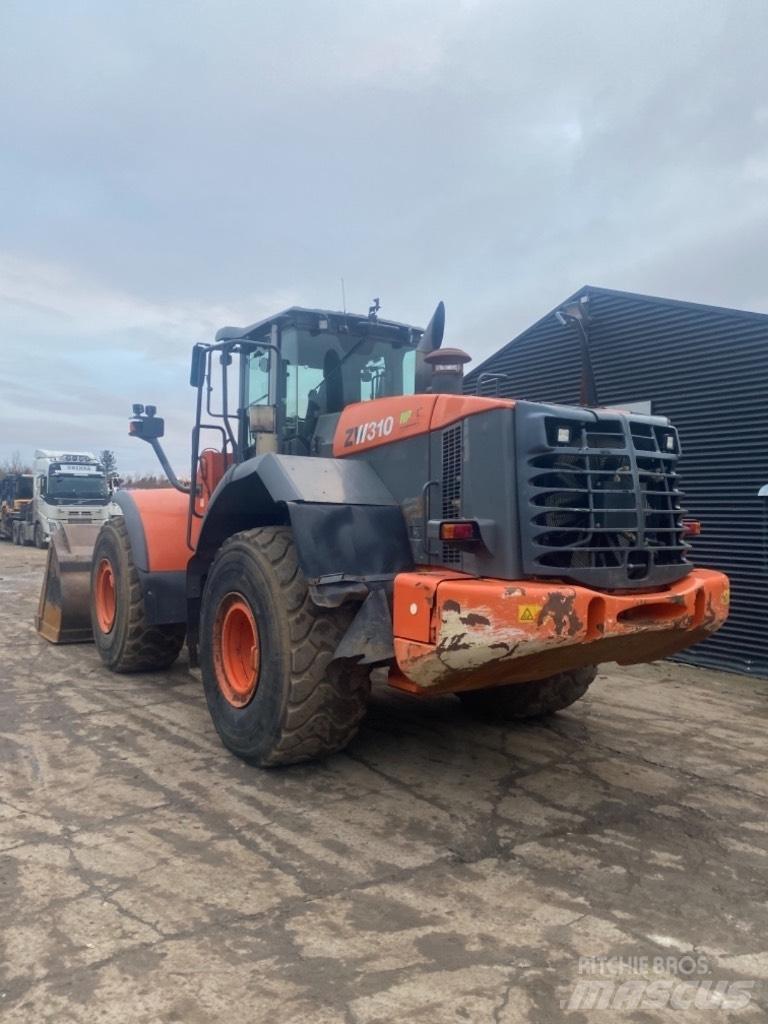 Hitachi ZW 310 Фронтальні навантажувачі