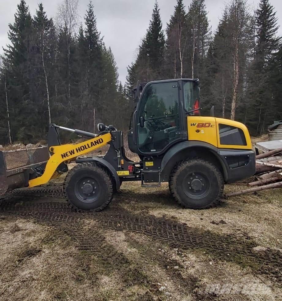 New Holland W80C Фронтальні навантажувачі