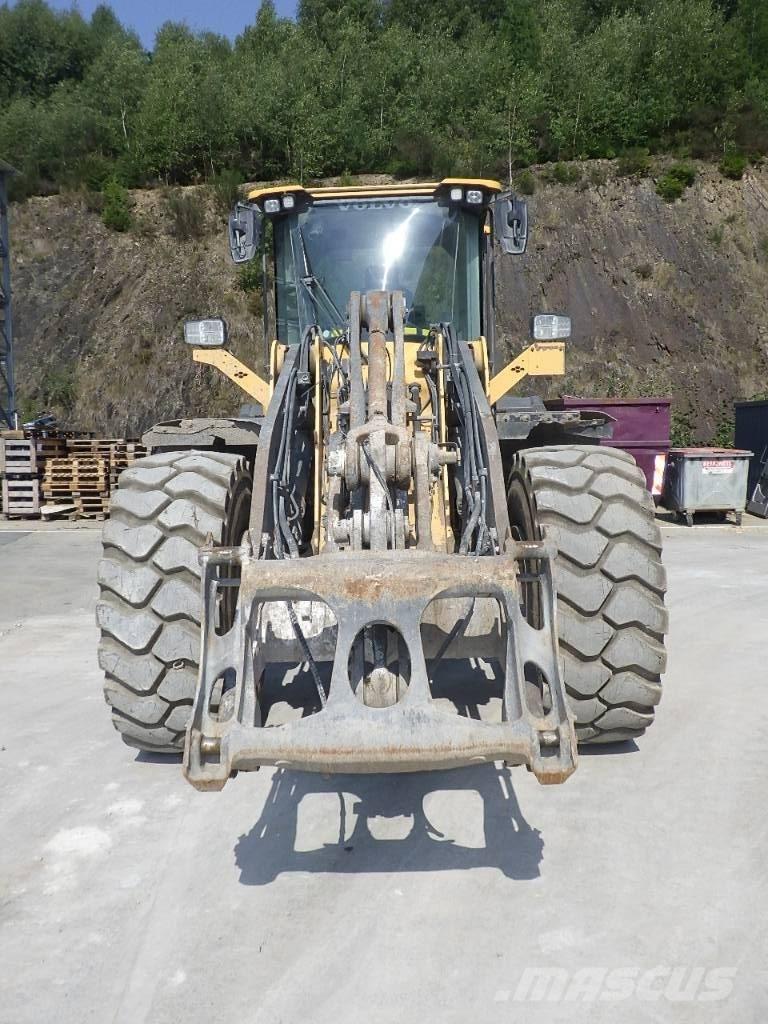Volvo L 110 H LB Фронтальні навантажувачі