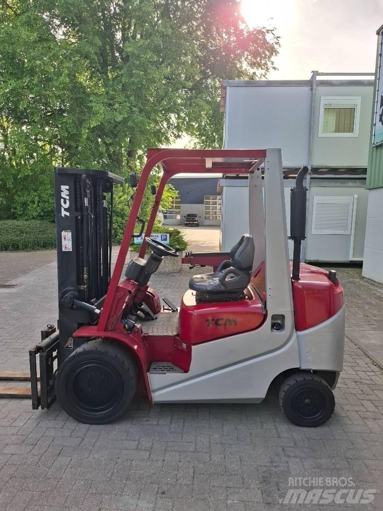 TCM FA30D-J Heftruck Дизельні навантажувачі