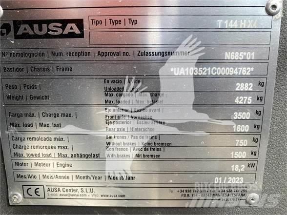 Ausa T144H Телескопічні навантажувачі
