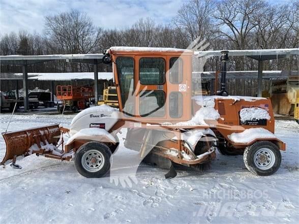 Broce CRT350 Підмітальні машини