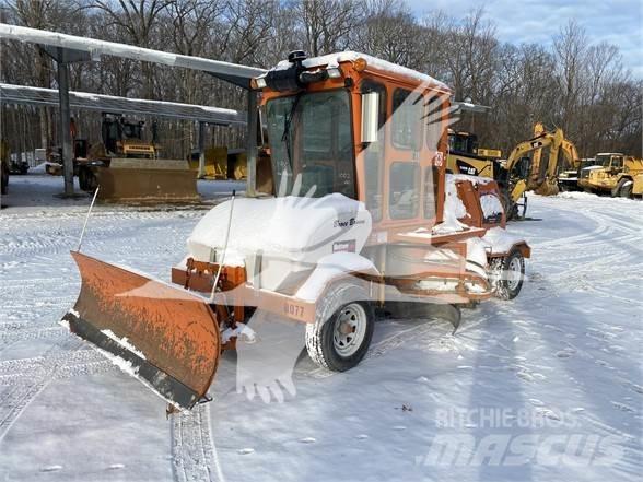 Broce CRT350 Підмітальні машини