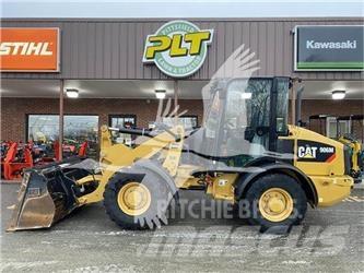 CAT 906M Фронтальні навантажувачі