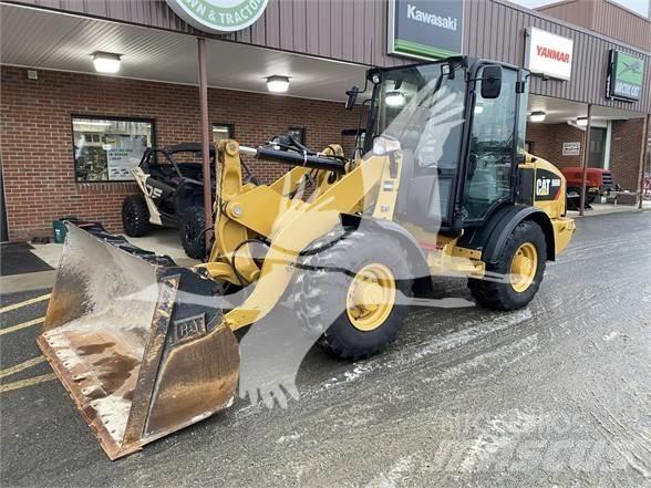 CAT 906M Фронтальні навантажувачі