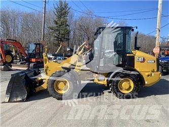 CAT 906M Фронтальні навантажувачі