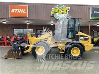 CAT 908M Фронтальні навантажувачі