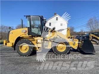CAT 910 Фронтальні навантажувачі