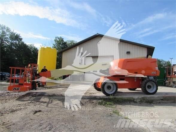 JLG 600S Телескопічні підйомники