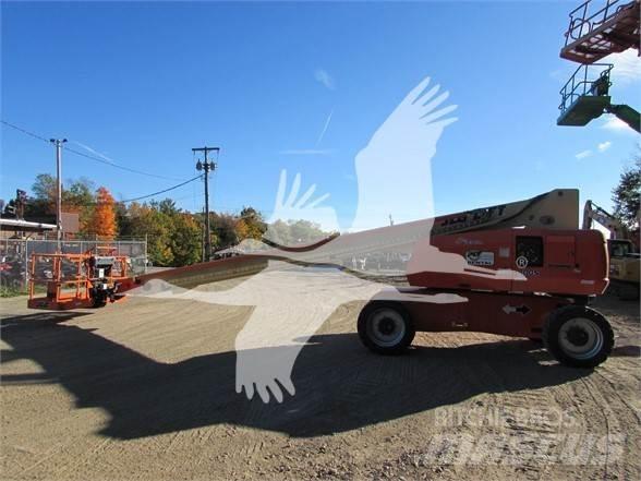 JLG 800S Телескопічні підйомники