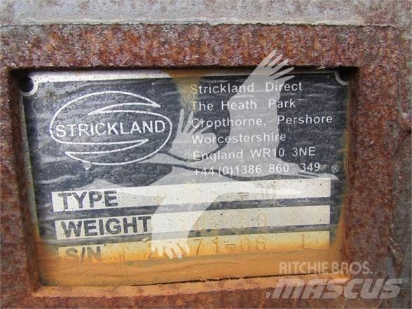 Strickland  Ковші