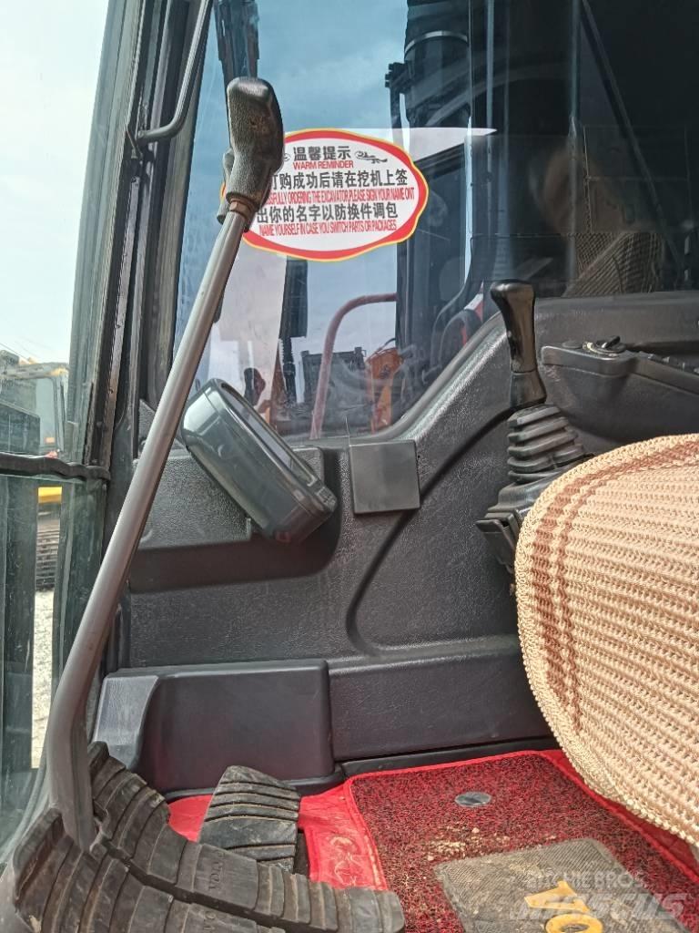 Volvo EC 240 Гусеничні екскаватори