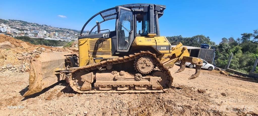 CAT D 6 N Гусеничні бульдозери
