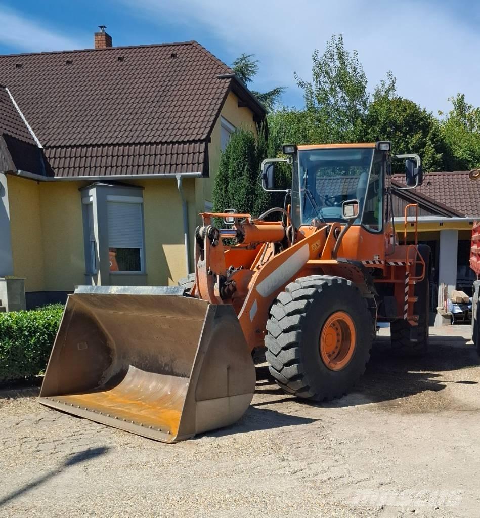 Doosan DL 350 Екскаватори-навантажувачі