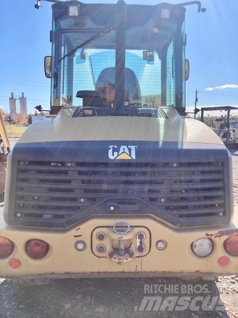 CAT 908 M Фронтальні навантажувачі