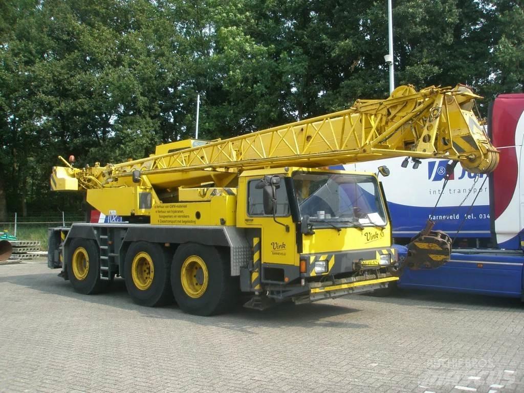 Liebherr LTM1040 автокрани