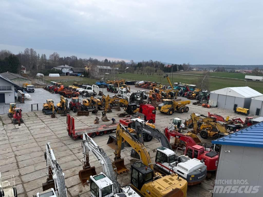 Komatsu PW148-10 Колісні екскаватори