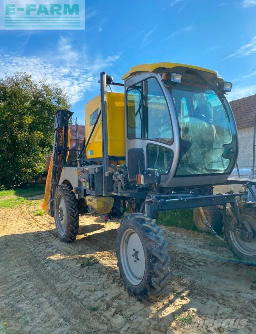 Caffini 2500 Причіпні обприскувачі