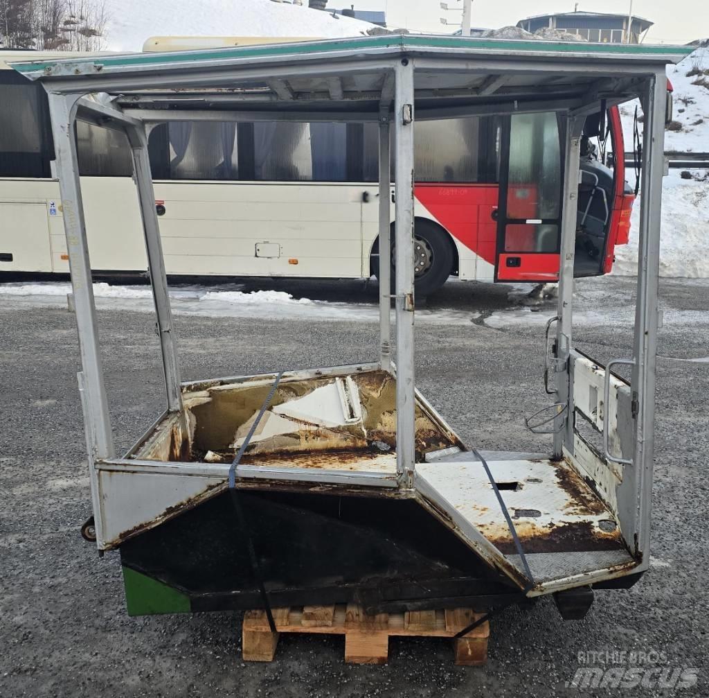 Huddig 960 Екскаватори-навантажувачі
