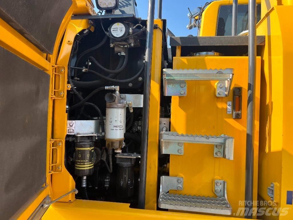 Komatsu PW 148-10 Колісні екскаватори