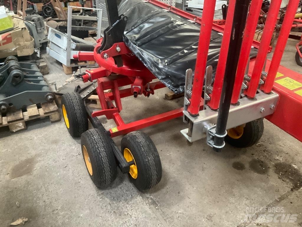 Fransgård Sr 3900 Граблі і сінозворушувачі