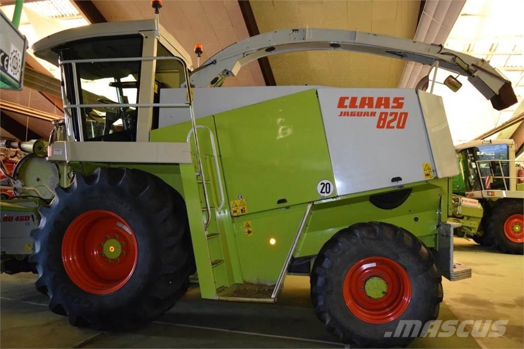 CLAAS Jaguar 820 Кормозбиральні комбайни
