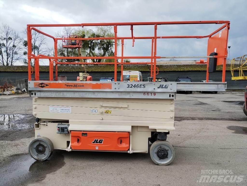 JLG 3246 ES Підйомники-ножиці