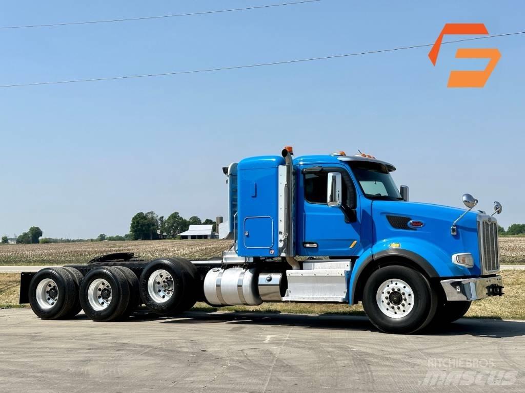 Peterbilt 567 Тягачі