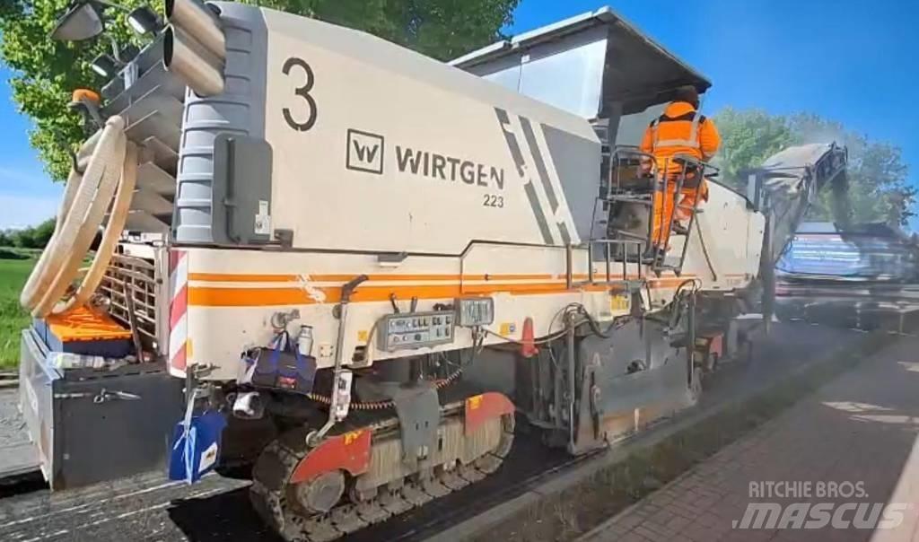 Wirtgen W 220 Холодні дорожні фрези