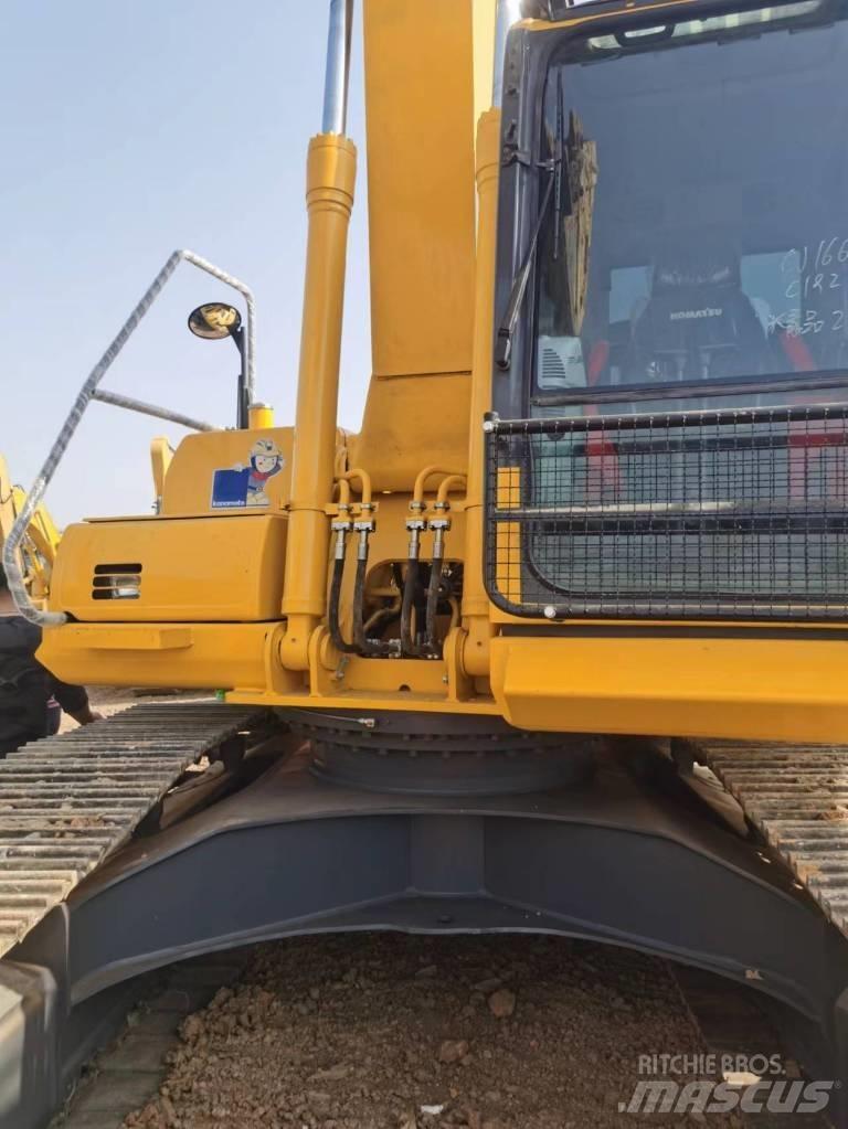 Komatsu PC 200 Гусеничні екскаватори