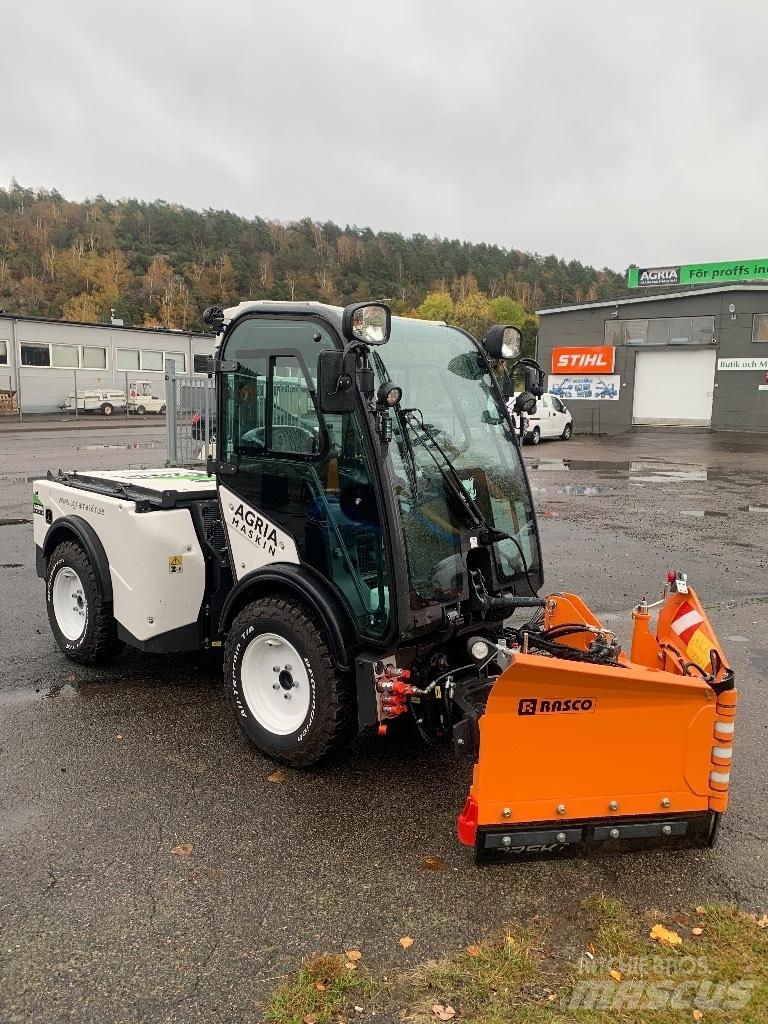 Multihog cx75 Підсобні машини