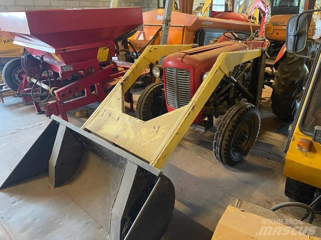 Massey Ferguson 35 Трактори