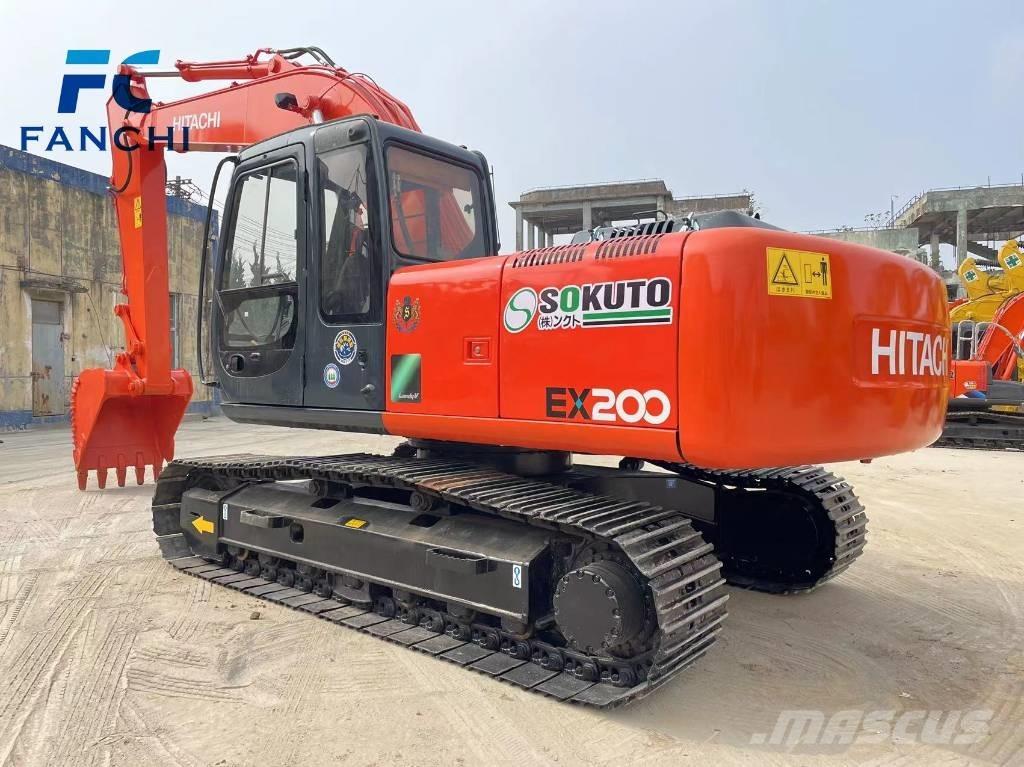 Hitachi EX 200 Гусеничні екскаватори