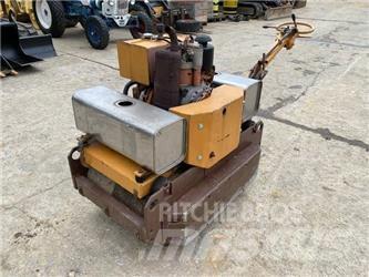 CASE Vibromax W 70 Котки тротуарні