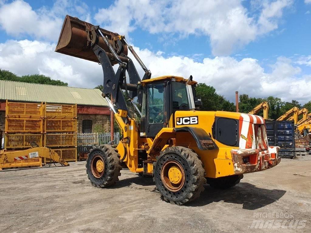 JCB 436 Wastemaster Фронтальні навантажувачі