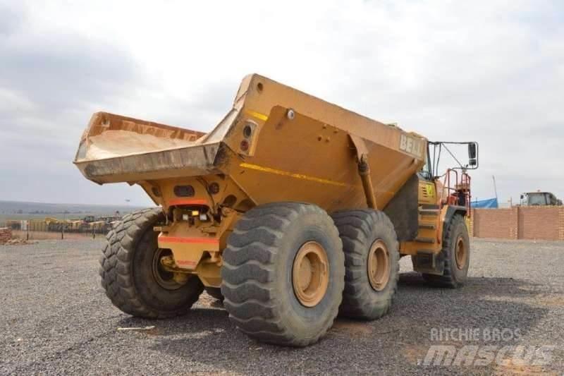 Bell B40D Зчленовані самоскиди