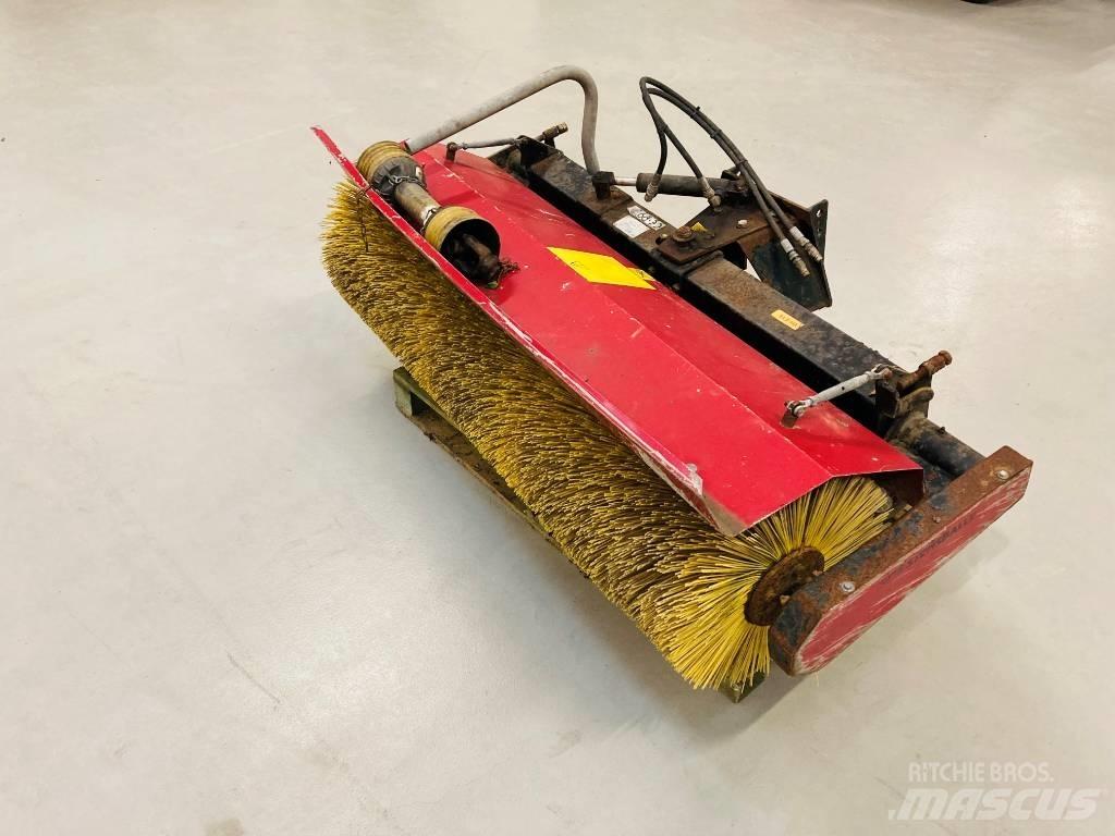 GMR Kost 150 cm Підмітальні машини